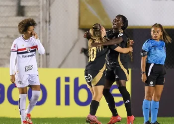 São Paulo é derrotado e se complica na Libertadores Feminina