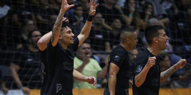 Corinthians vence ACBF e vai às quartas da Liga Nacional de Futsal