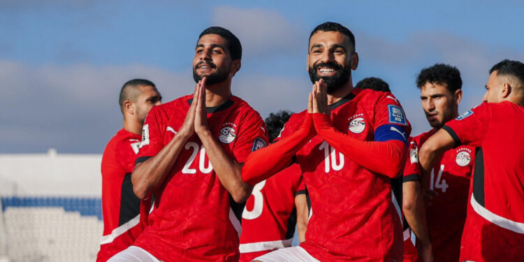 Com dois de Salah, Egito vence Djibuti e garante vaga na Copa do Mundo