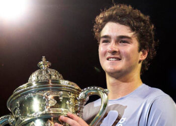 João Fonseca se emociona, dedica título à mãe e revela promessa