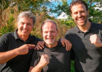 Rubens Barrichello vai disputar temporada 2026 da Stock Car com a Scuderia Bandeiras