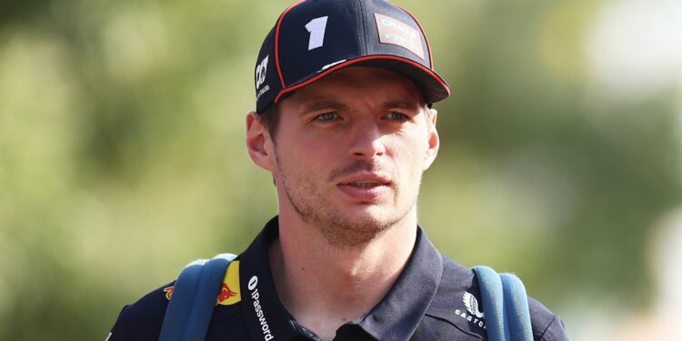 Verstappen vê decisão correta de Piastri em não ajudar Norris: “Teria dito para eles se f…”