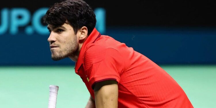 Com lesão muscular, Alcaraz desiste da Copa Davis: “Sinto muitíssimo”