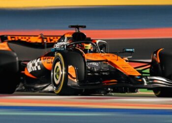 Oscar Piastri faz a pole da sprint race do GP do Catar; Bortoleto larga em 13º