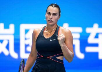 Sabalenka é contra mulheres competirem contra tenistas trans: “É injusto”