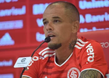 Inter anuncia saída de D’Alessandro por reorganização e questões pessoais