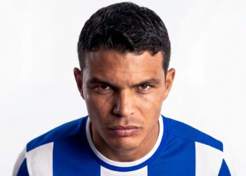 Thiago Silva é anunciado pelo Porto após rescindir com o Fluminense