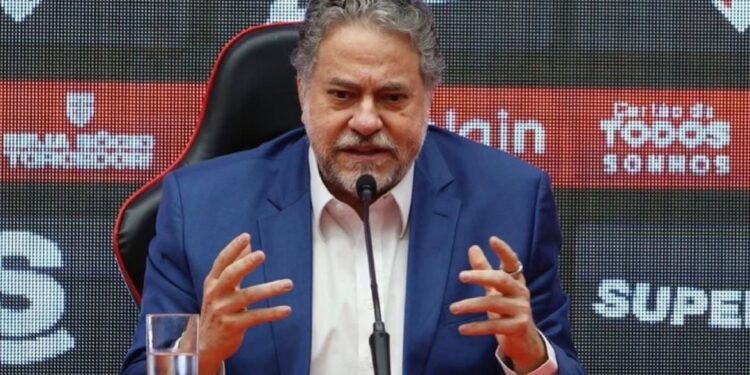 Ministério Público recebe denúncia anônima contra diretoria do São Paulo