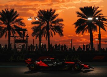 Norris é o mais rápido do TL2 em Abu Dhabi, com Verstappen em 2º; Bortoleto fica em 6º
