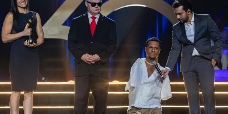 Carol Santiago e Gabriel Araújo são os melhores do ano no Prêmio Brasil Paralímpico