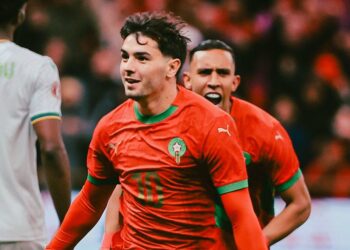 Com golaço de bicicleta, Marrocos vence Comores na estreia da Copa Africana de Nações