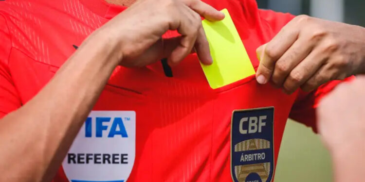 CBF anuncia criação de programa de profissionalização de arbitragem