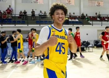 Aos 17 anos, sobrinho de Nenê Hilário é selecionado para programa de captação da NBA