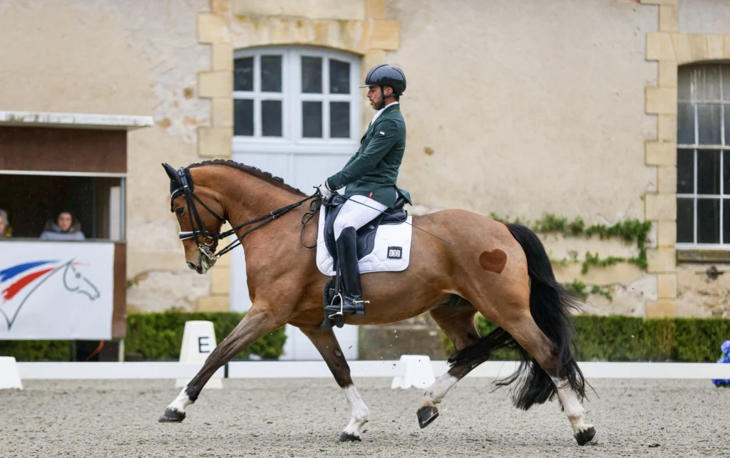 Rodolpho Riskalla conquista três vitórias em Internacional de Paradestramento na França