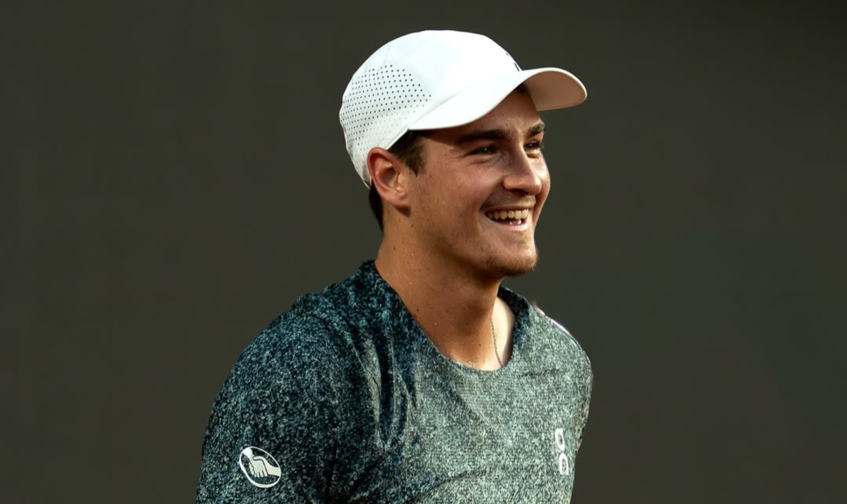 João Fonseca vai às oitavas em Indian Wells e projeta duelo com Sinner: “Vou tentar pressionar ao máximo”